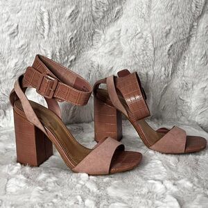 BAMBOO SIZE 6 Faux Pink crocodile leather & faux pink suede leather block heels
